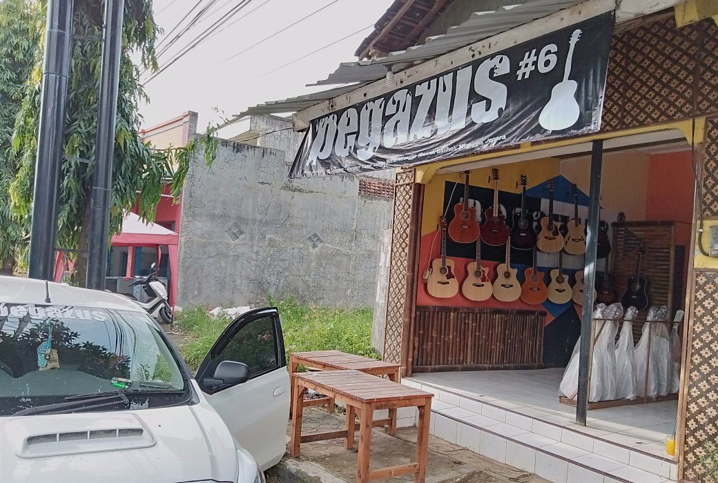 Pegazus Gitar Store 6 Gitar Murah Jepara - alamat, 🛒 ulasan pelanggan, jam kerja, dan nomor telepon - Toko di Jawa Tengah - Nicelocal.id
